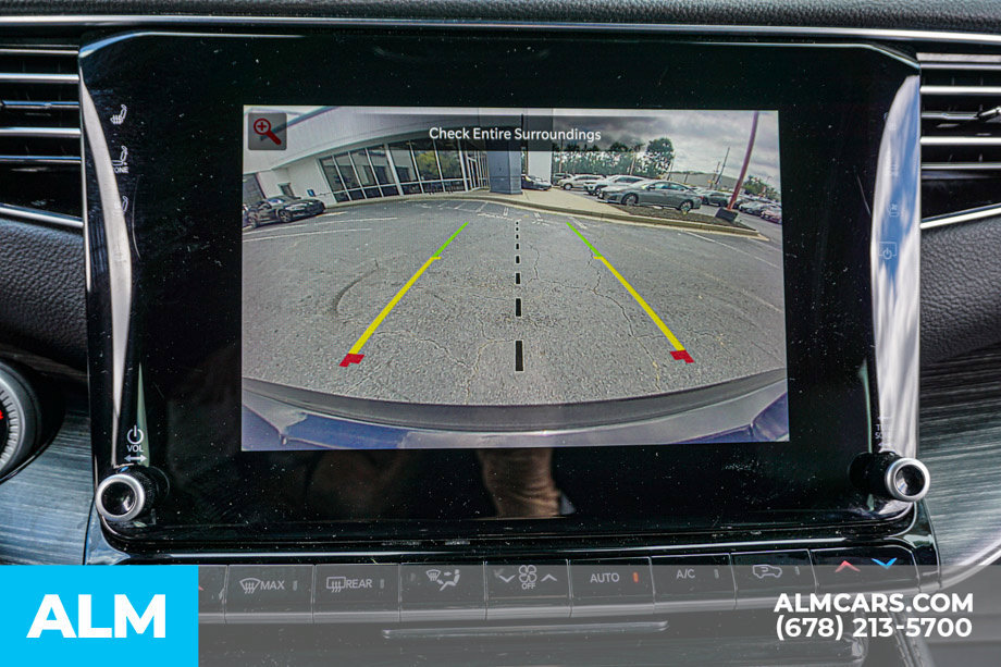 Used 2023 Jeep Wagoneer L Series II AWD/4WD image 38