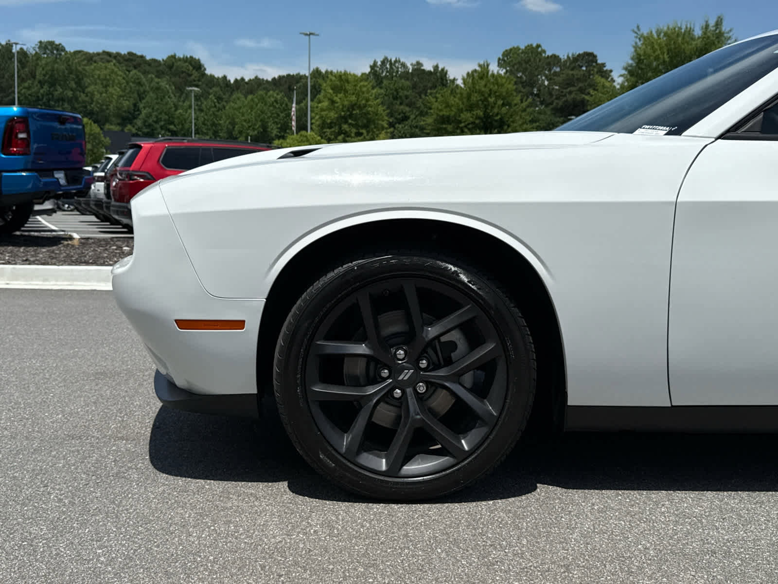 Used 2022 Dodge Challenger SXT w/ Plus Package RWD image 12