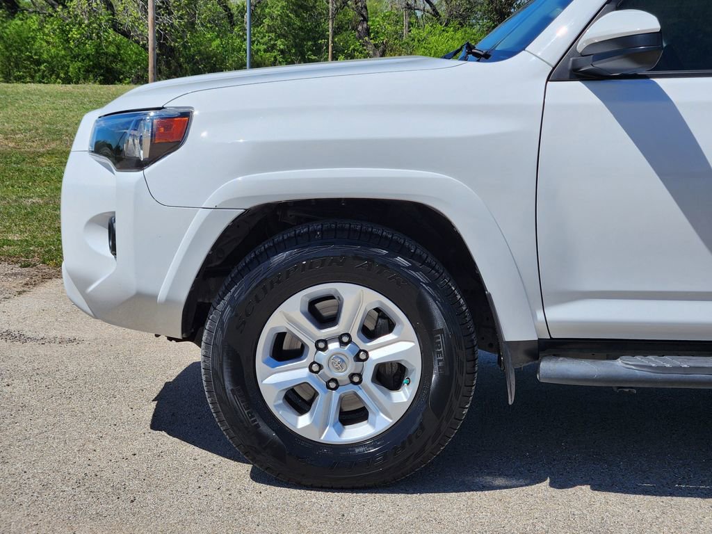 Used 2018 Toyota 4Runner SR5 image 8