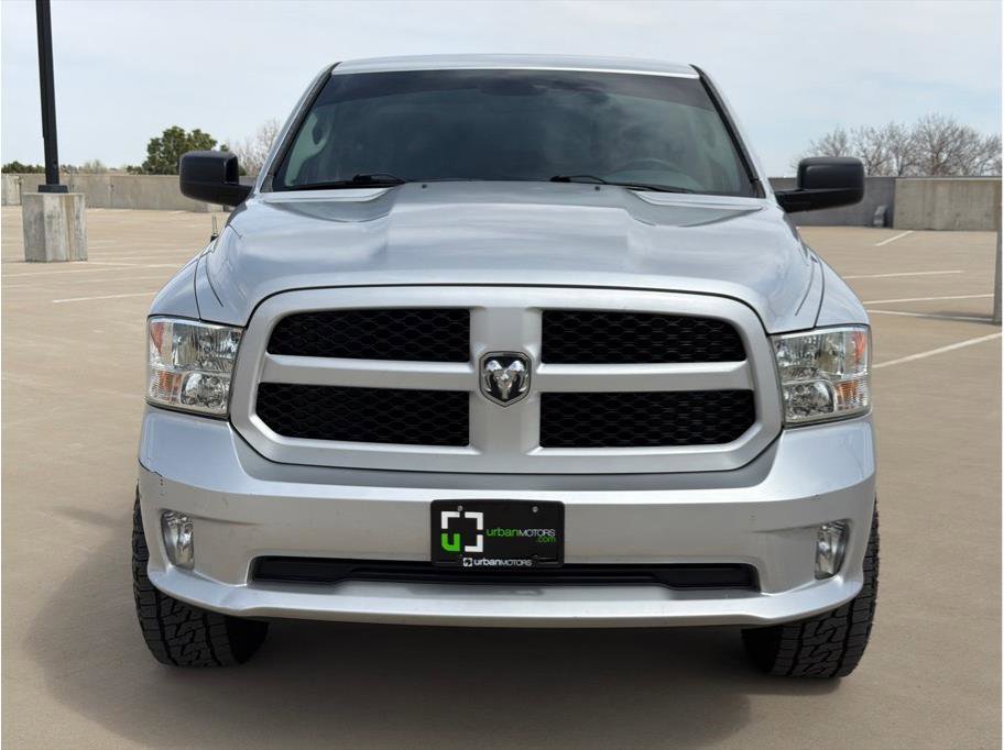 Used 2017 RAM 1500 Express AWD/4WD image 2