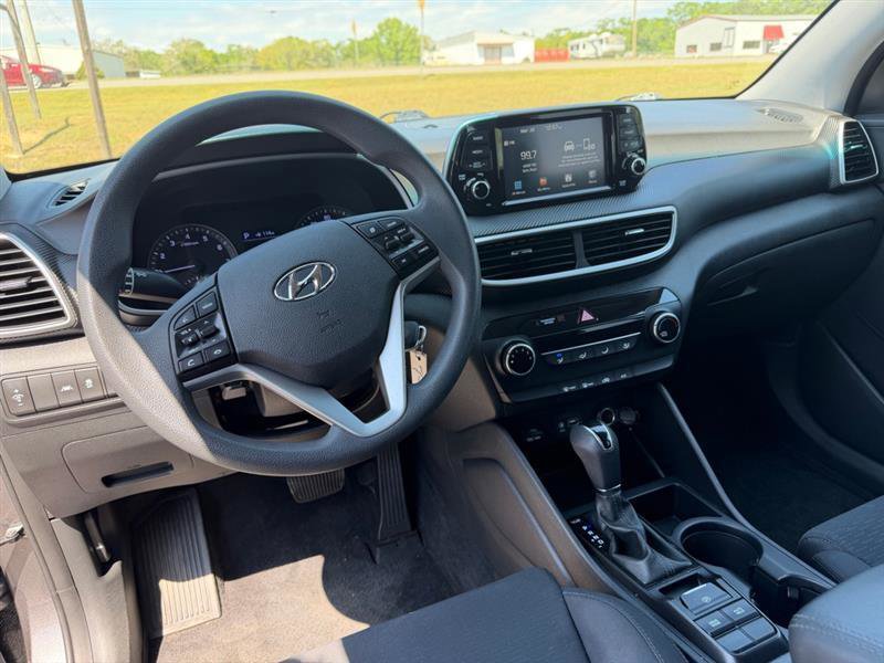 Used 2020 Hyundai Tucson SE w/ Cargo Package image 5