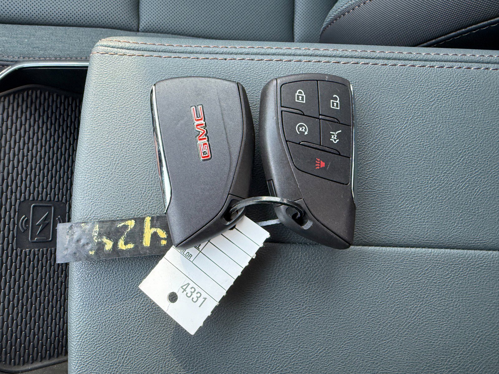 New 2026 GMC Terrain AT4 w/ Convenience Package III image 40