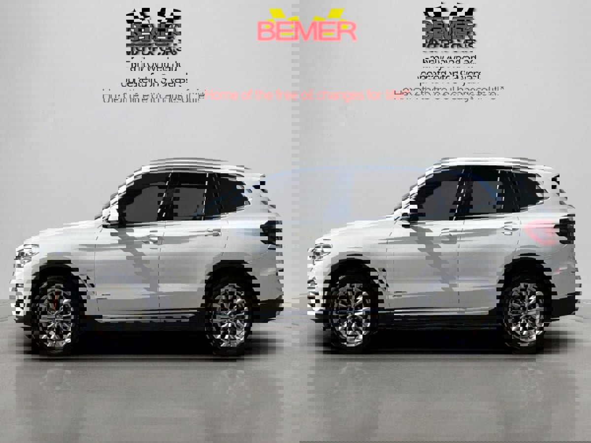 Used 2018 BMW X3 xDrive30i AWD/4WD image 2