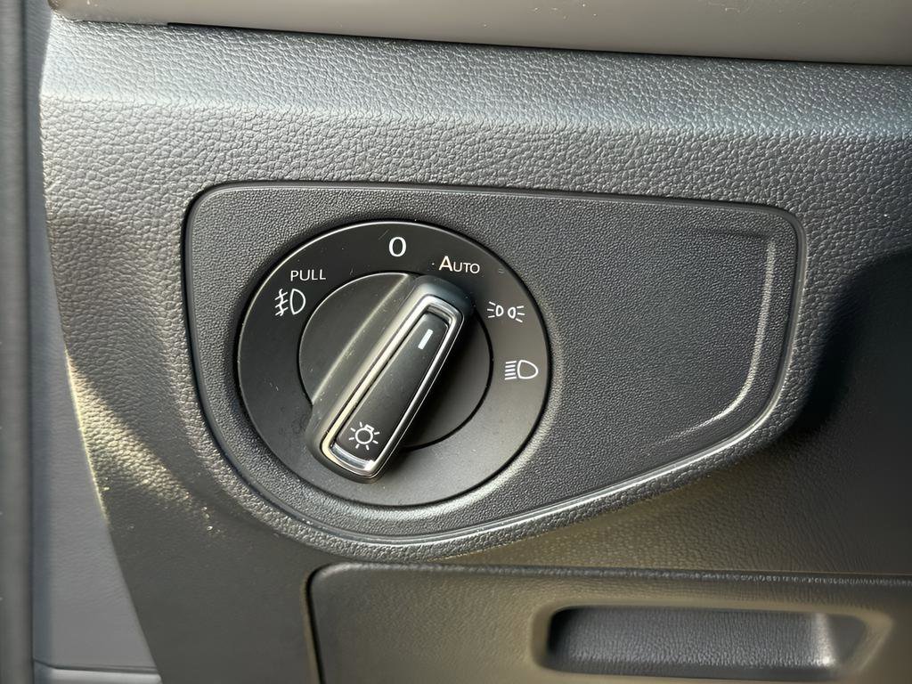 Used 2019 Volkswagen Atlas SEL Premium image 15