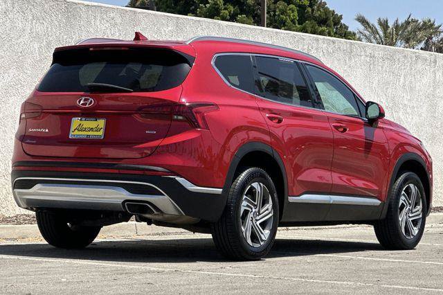 Certified 2022 Hyundai Santa Fe SEL w/ Cargo Package AWD/4WD image 4