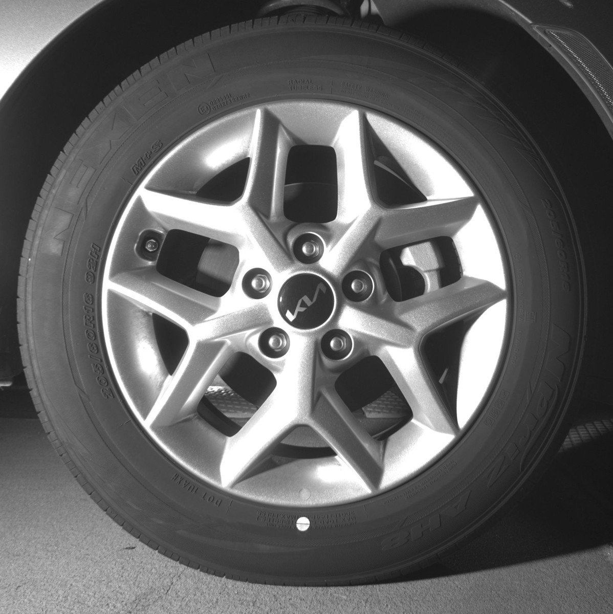 Used 2025 Kia Soul LX w/ LX Technology Package image 13