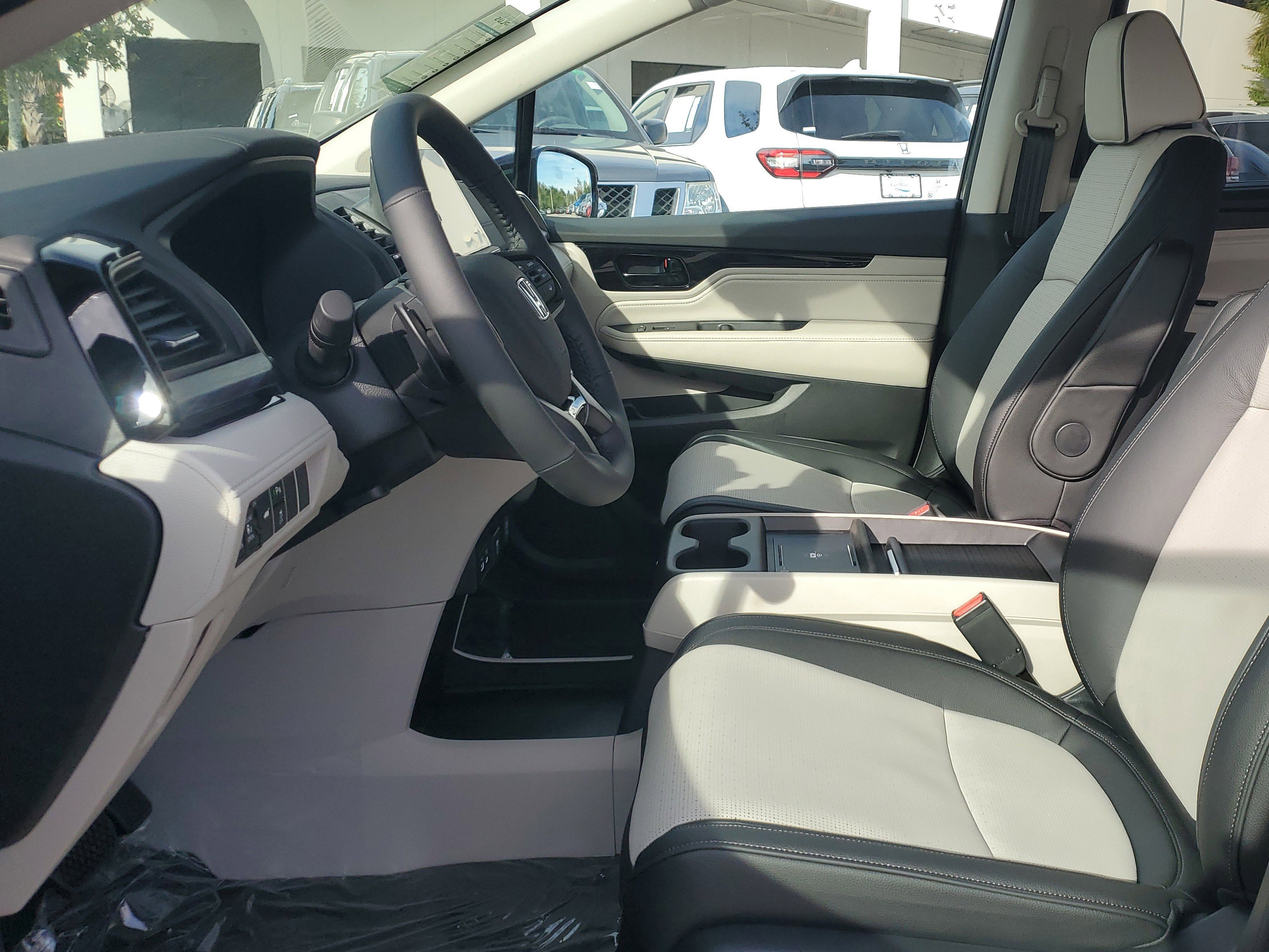 New 2026 Honda Odyssey Elite image 17