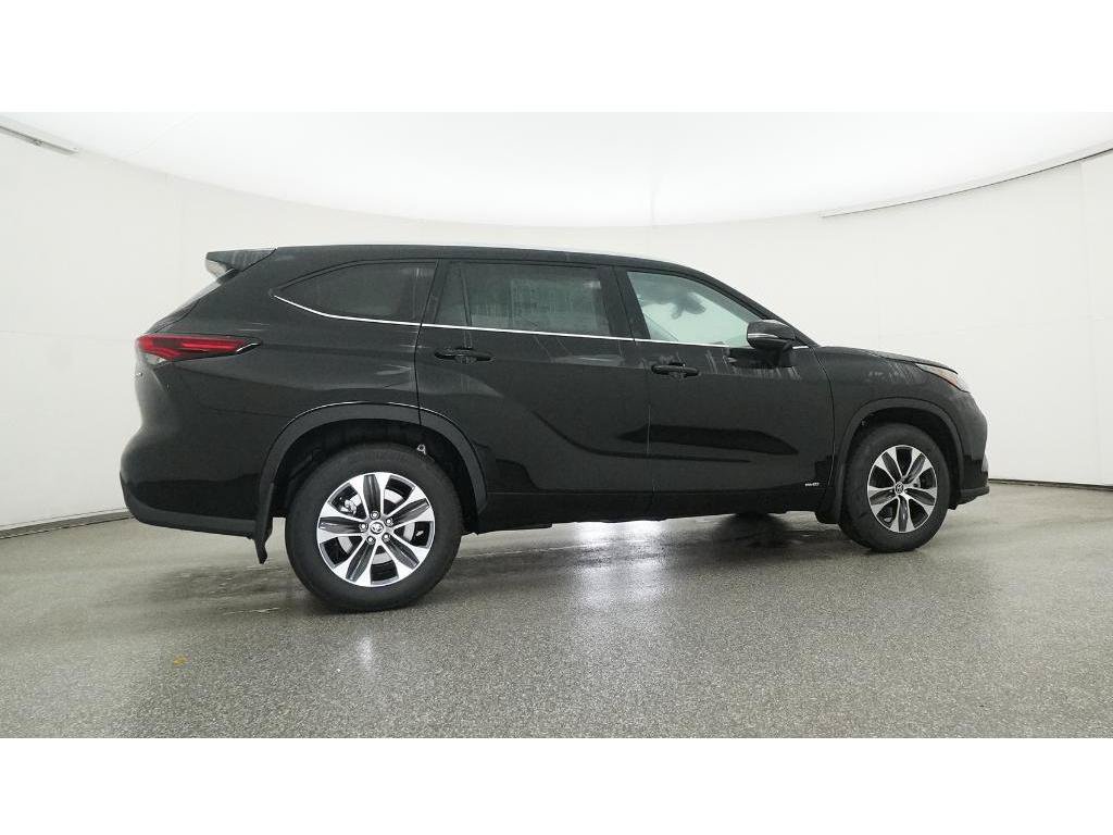 Used 2026 Toyota Highlander XLE AWD/4WD image 32