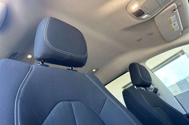 Used 2022 Chrysler Voyager LX FWD image 22