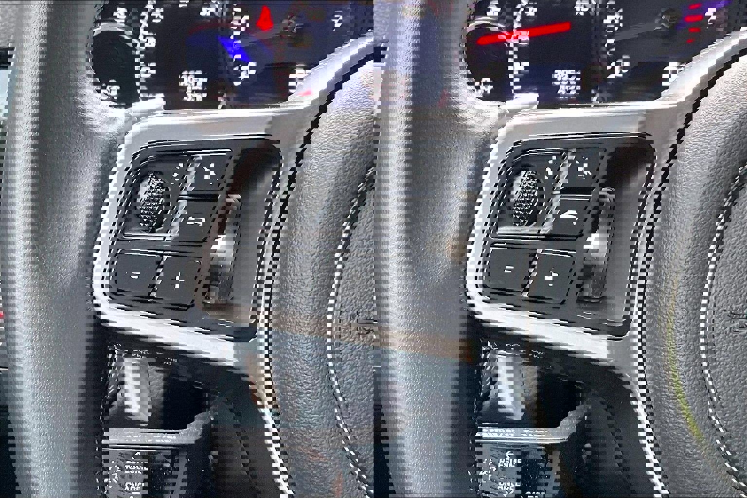 Used 2022 Porsche Cayenne Platinum Edition image 23