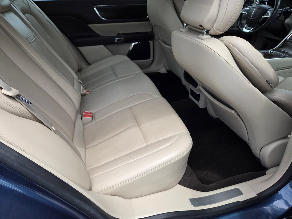 Used 2019 Lincoln Continental Select FWD image 14