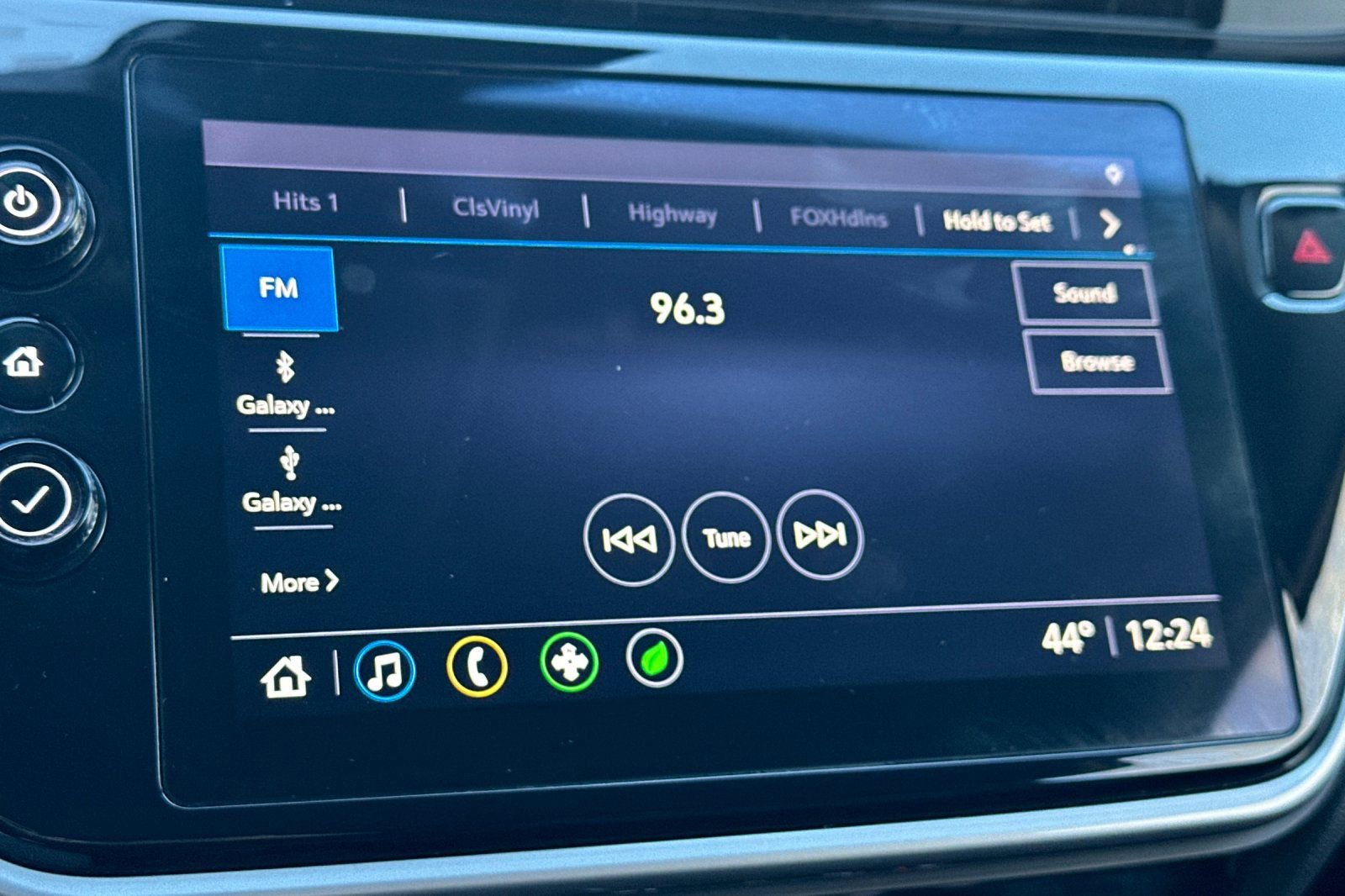 Used 2022 Chevrolet Bolt EUV Premier w/ Super Cruise Package image 25