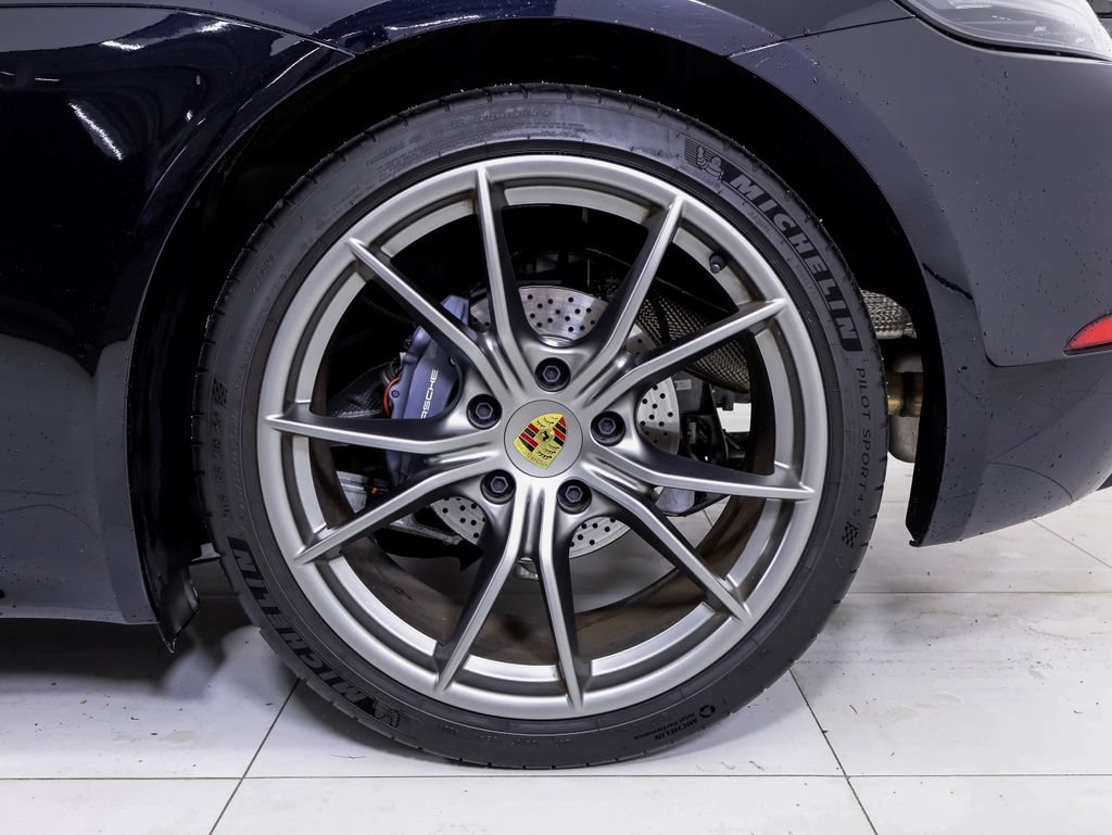 Certified 2024 Porsche 718 Cayman RWD image 24