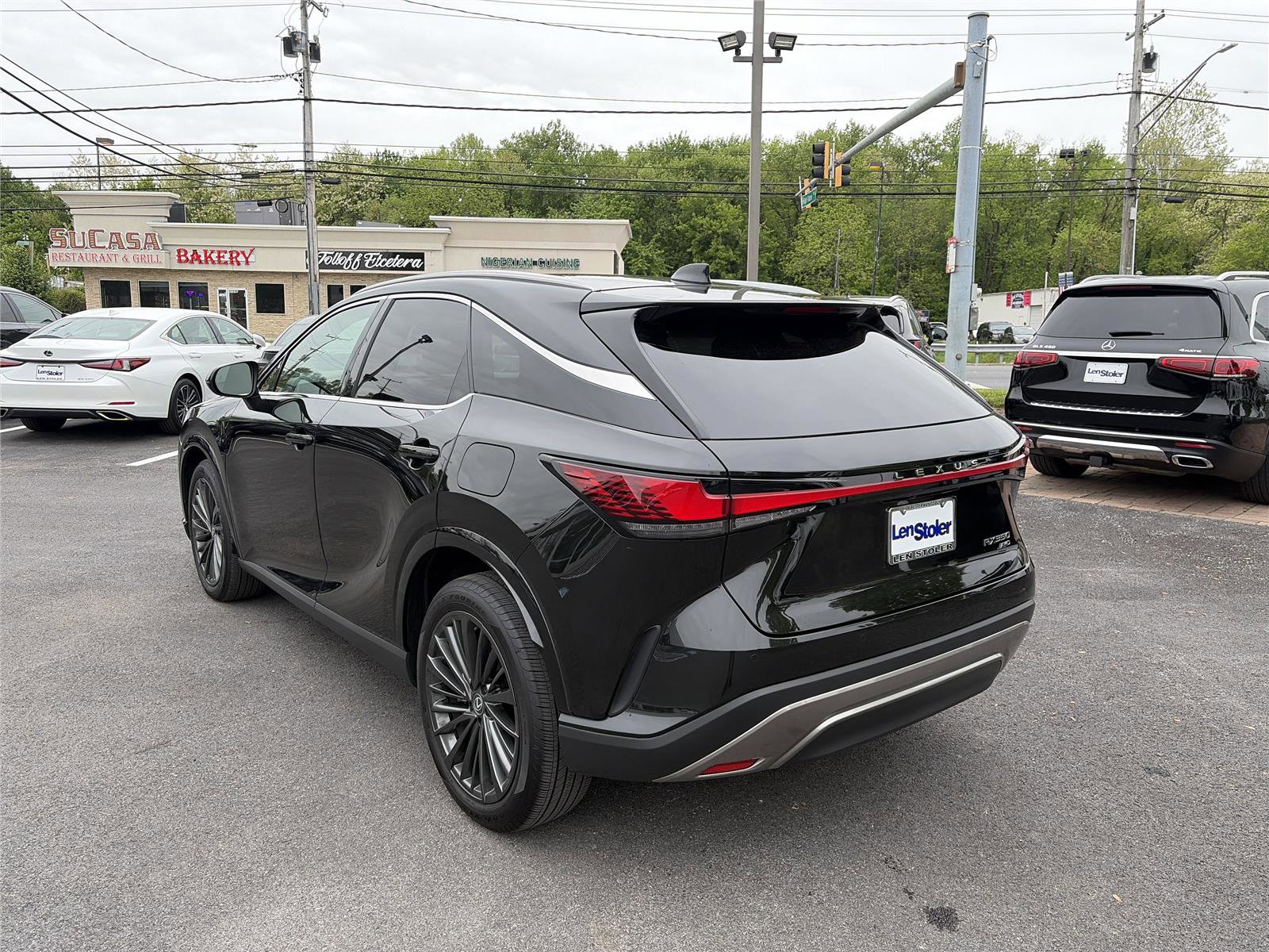Used 2025 Lexus RX 350 Premium w/ Convenience Package AWD/4WD image 3