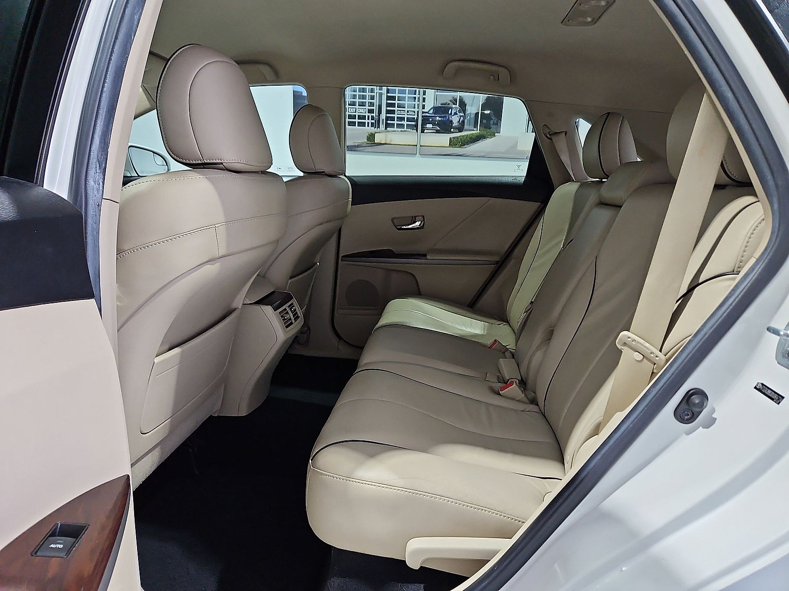 Used 2013 Toyota Venza XLE FWD image 13