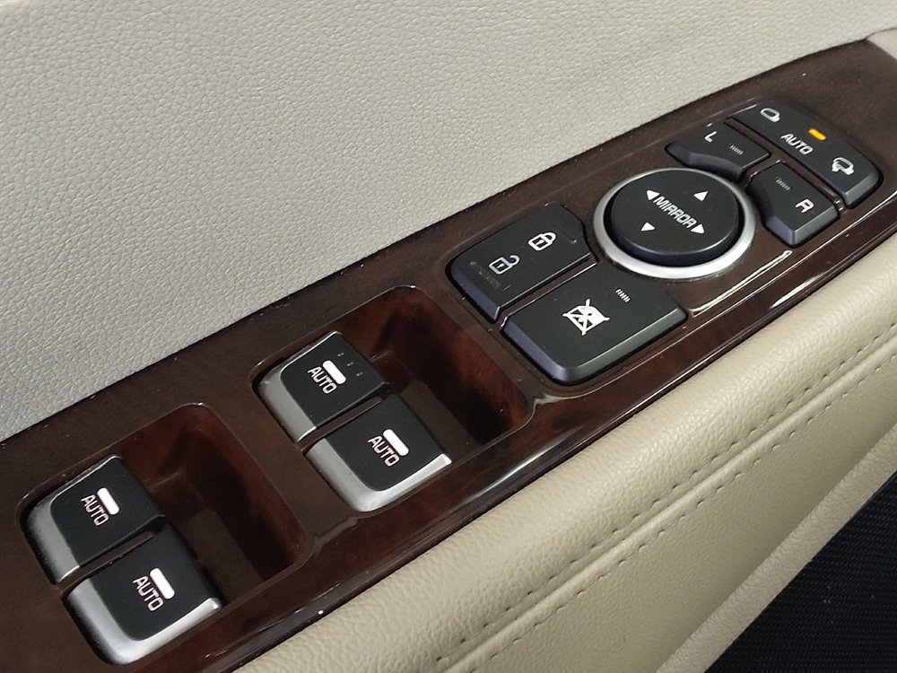 Used 2017 Kia Sorento EX w/ EX V6 Premium Package image 27