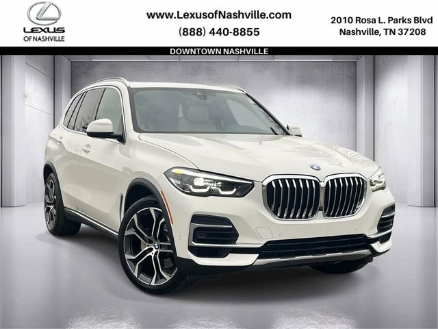 Used 2022 BMW X5 sDrive40i w/ Premium Package image 1