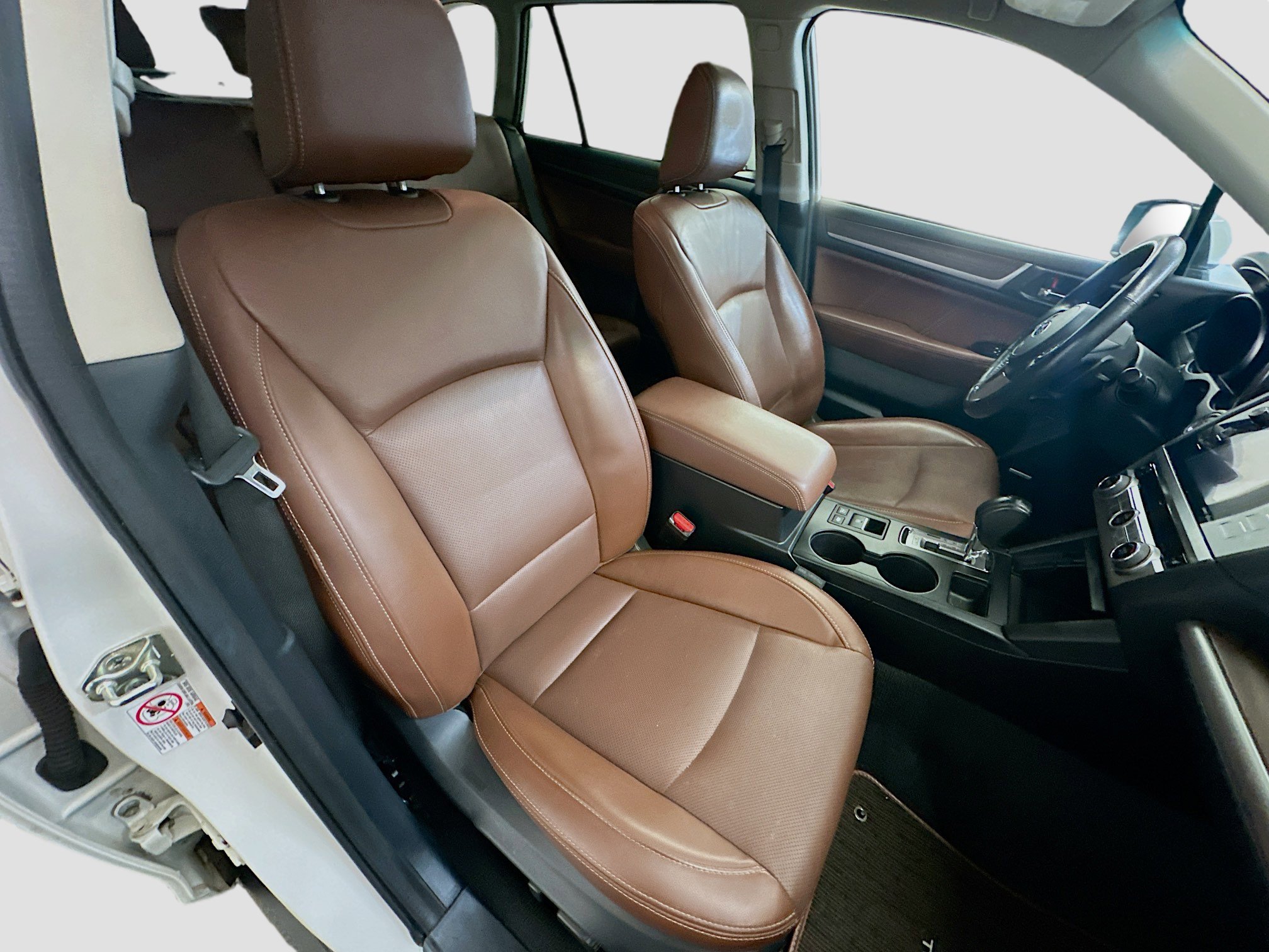 Used 2017 Subaru Outback 3.6R Touring AWD/4WD image 34