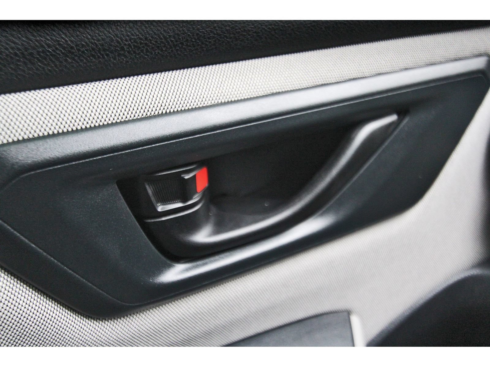 Certified 2025 Subaru Forester Premium AWD/4WD image 22