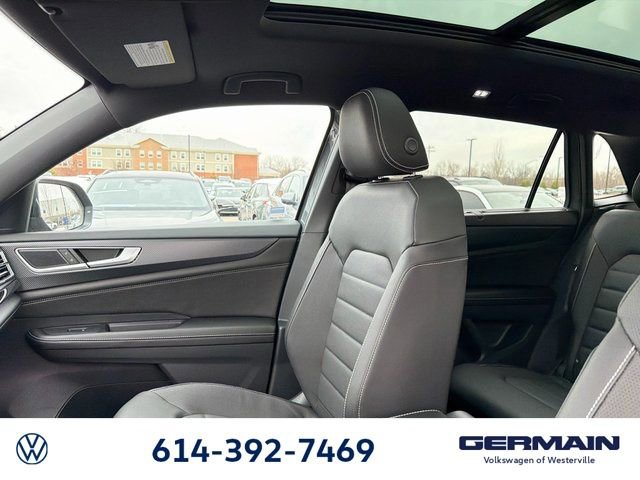 New 2026 Volkswagen Atlas Cross Sport SEL R-Line image 23