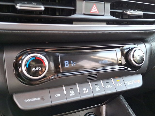 Used 2022 Hyundai Kona SEL w/ Convenience Package image 16