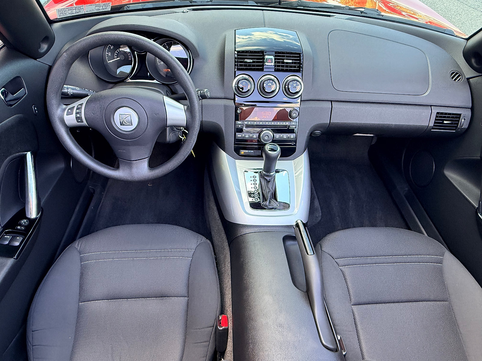 Used 2007 Saturn Sky RWD image 17