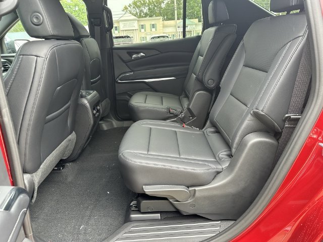 New 2027 Chevrolet Traverse LT FWD image 30