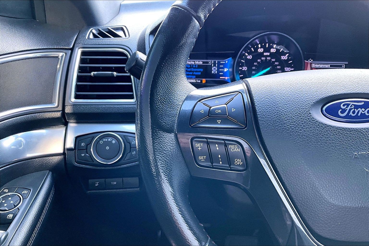 Used 2019 Ford Explorer Sport w/ Equipment Group 401A AWD/4WD image 19