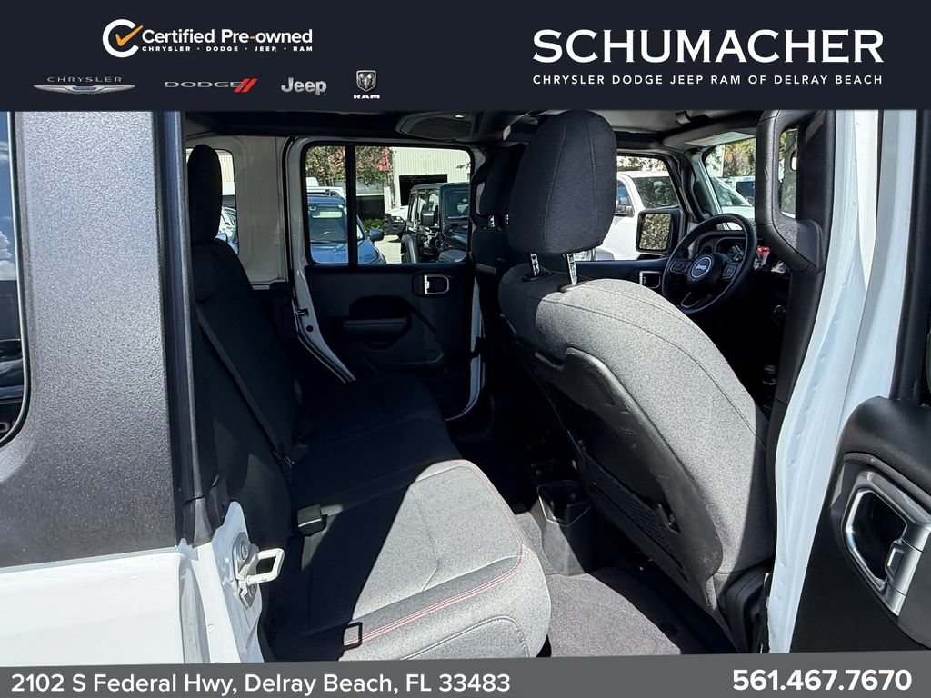 Used 2024 Jeep Wrangler Unlimited Rubicon AWD/4WD image 18