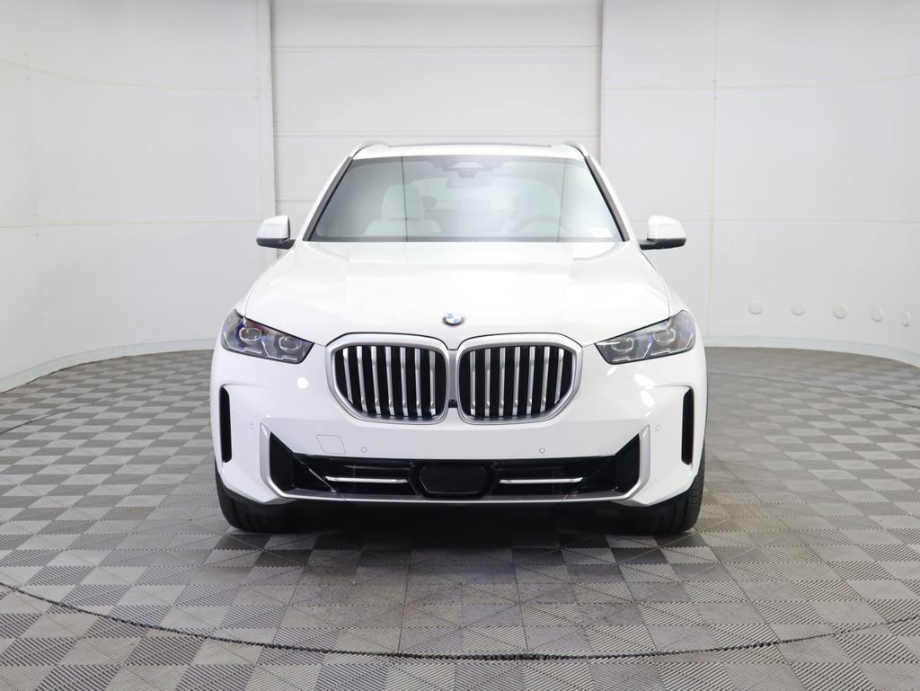 New 2026 BMW X5 xDrive40i w/ Premium Package image 2