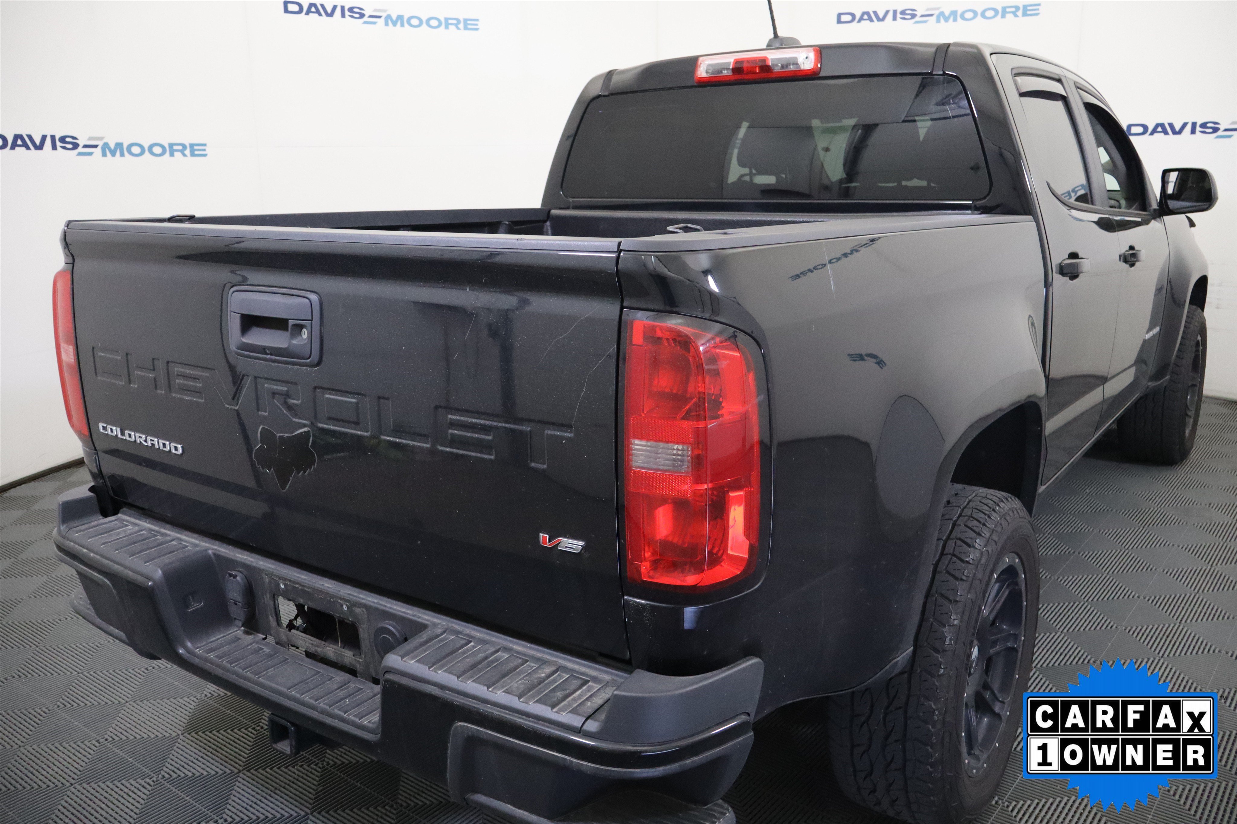 Used 2022 Chevrolet Colorado W/T w/ Custom Special Edition RWD image 12