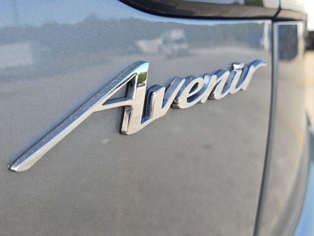 Used 2023 Buick Envision Avenir AWD/4WD image 9
