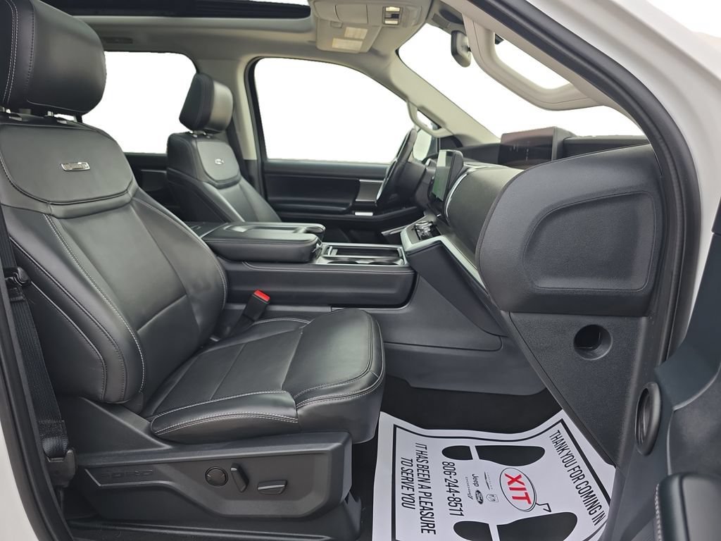 Used 2025 Ford Expedition Max Platinum AWD/4WD image 17