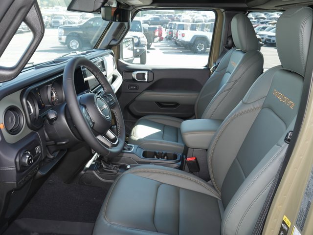 New 2025 Jeep Gladiator Mojave w/ Convenience Group image 2