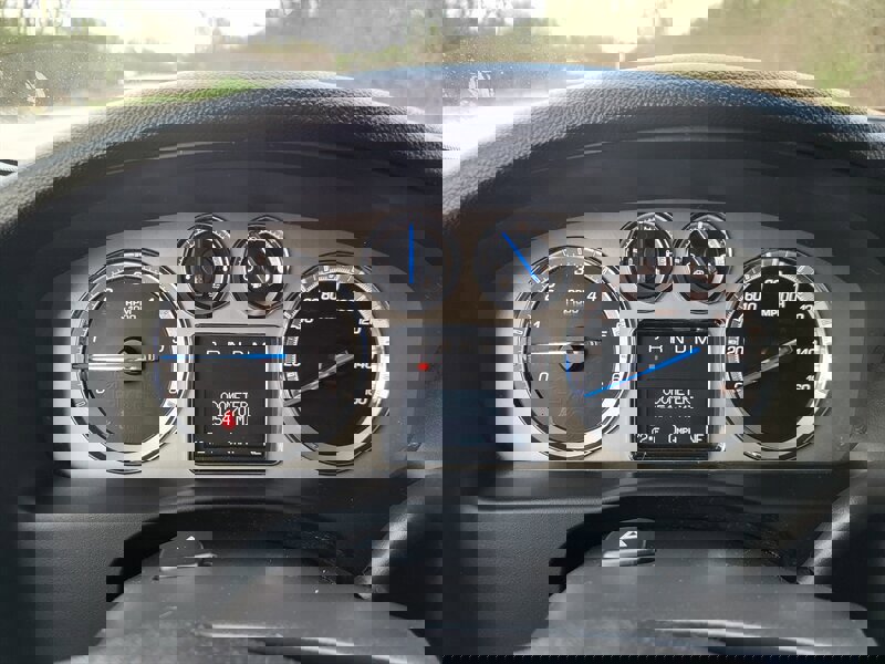 Used 2011 Cadillac Escalade ESV Luxury AWD/4WD image 17