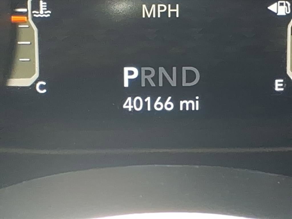 Used 2022 Jeep Wrangler Unlimited Rubicon w/ Cold Weather Group image 17