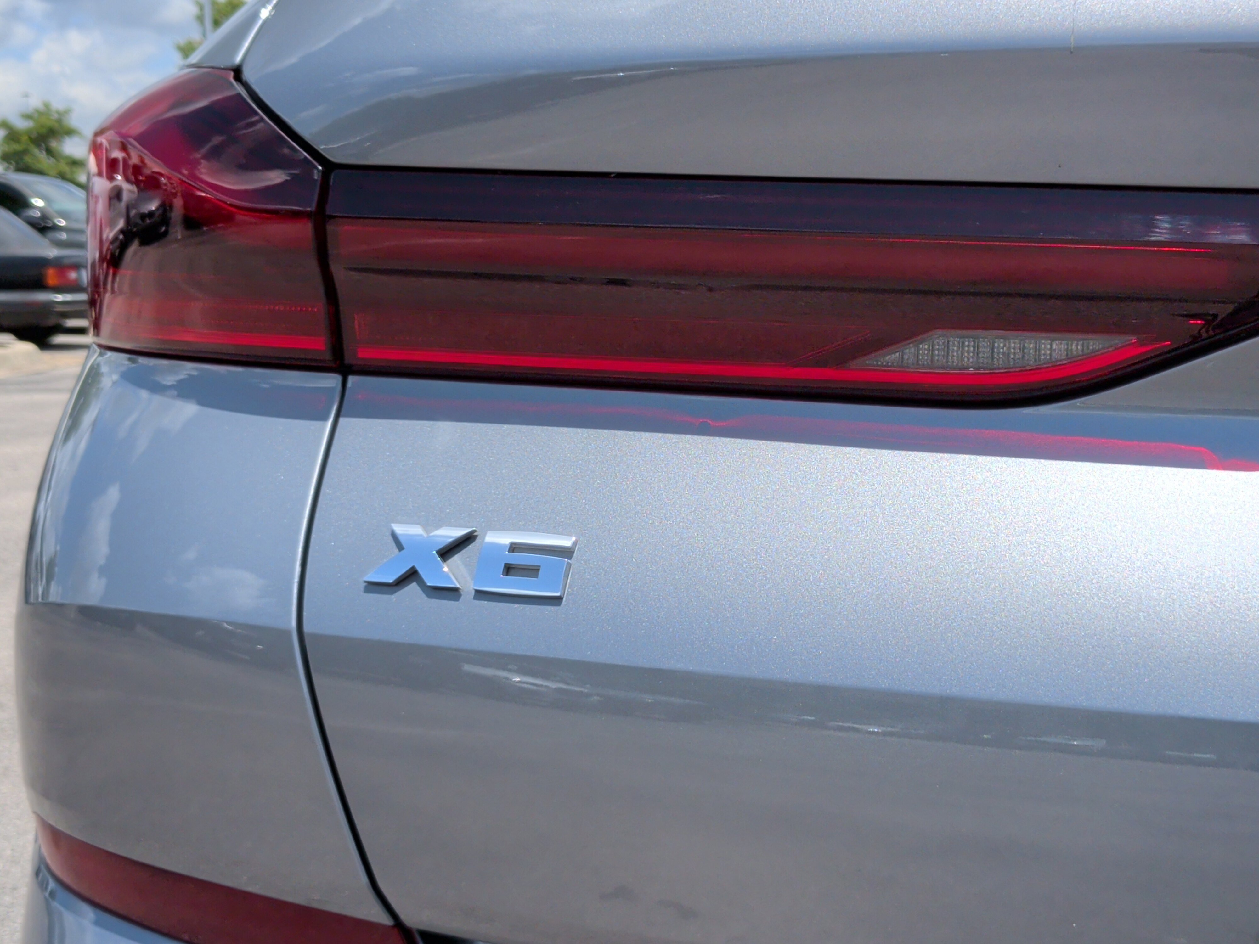 Certified 2025 BMW X6 M60i AWD/4WD image 12