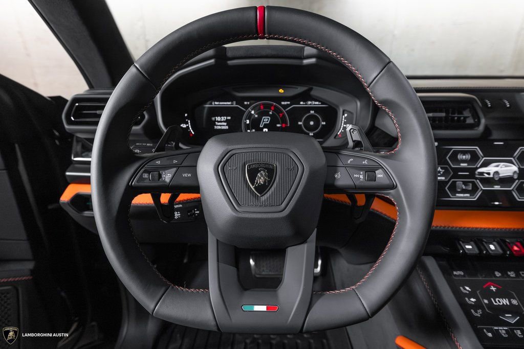 Used 2025 Lamborghini Urus SE image 27
