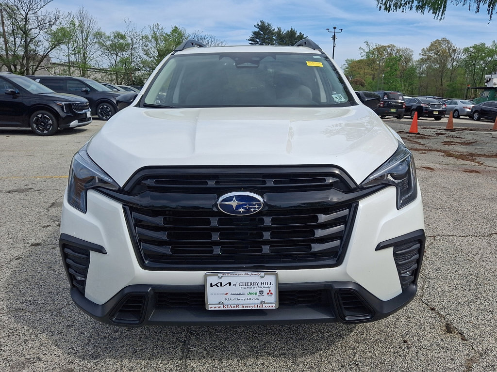 Used 2024 Subaru Ascent Onyx Edition image 8