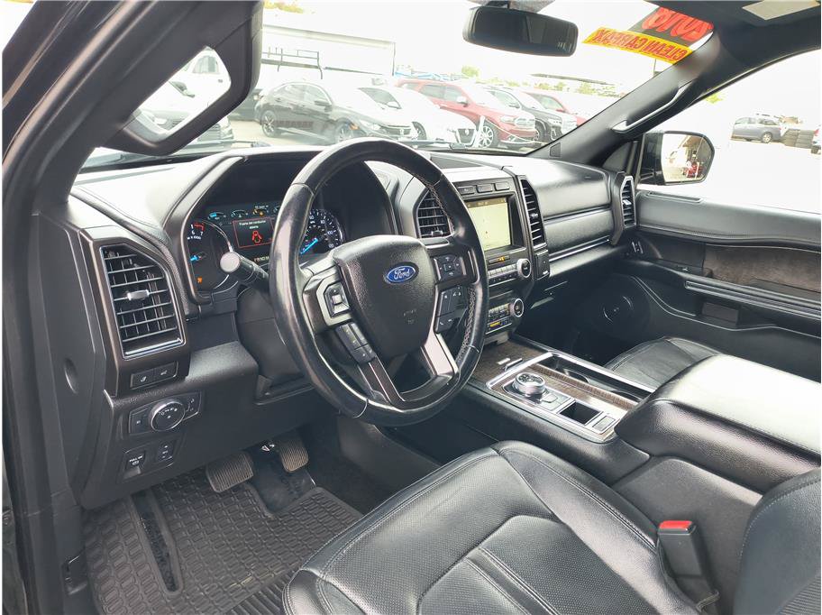 Used 2018 Ford Expedition Limited RWD image 5
