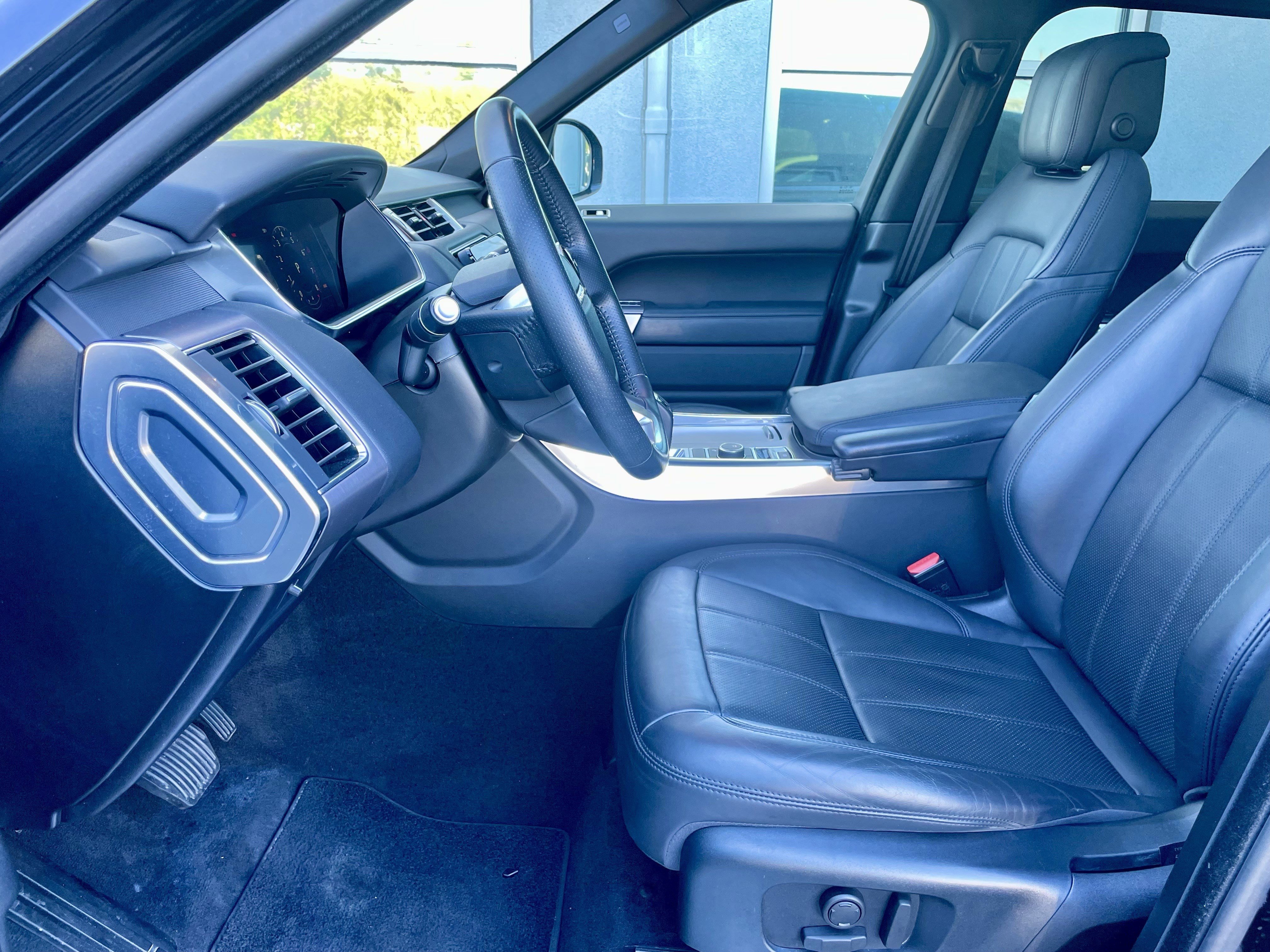 Used 2019 Land Rover Range Rover Sport HSE AWD/4WD image 14