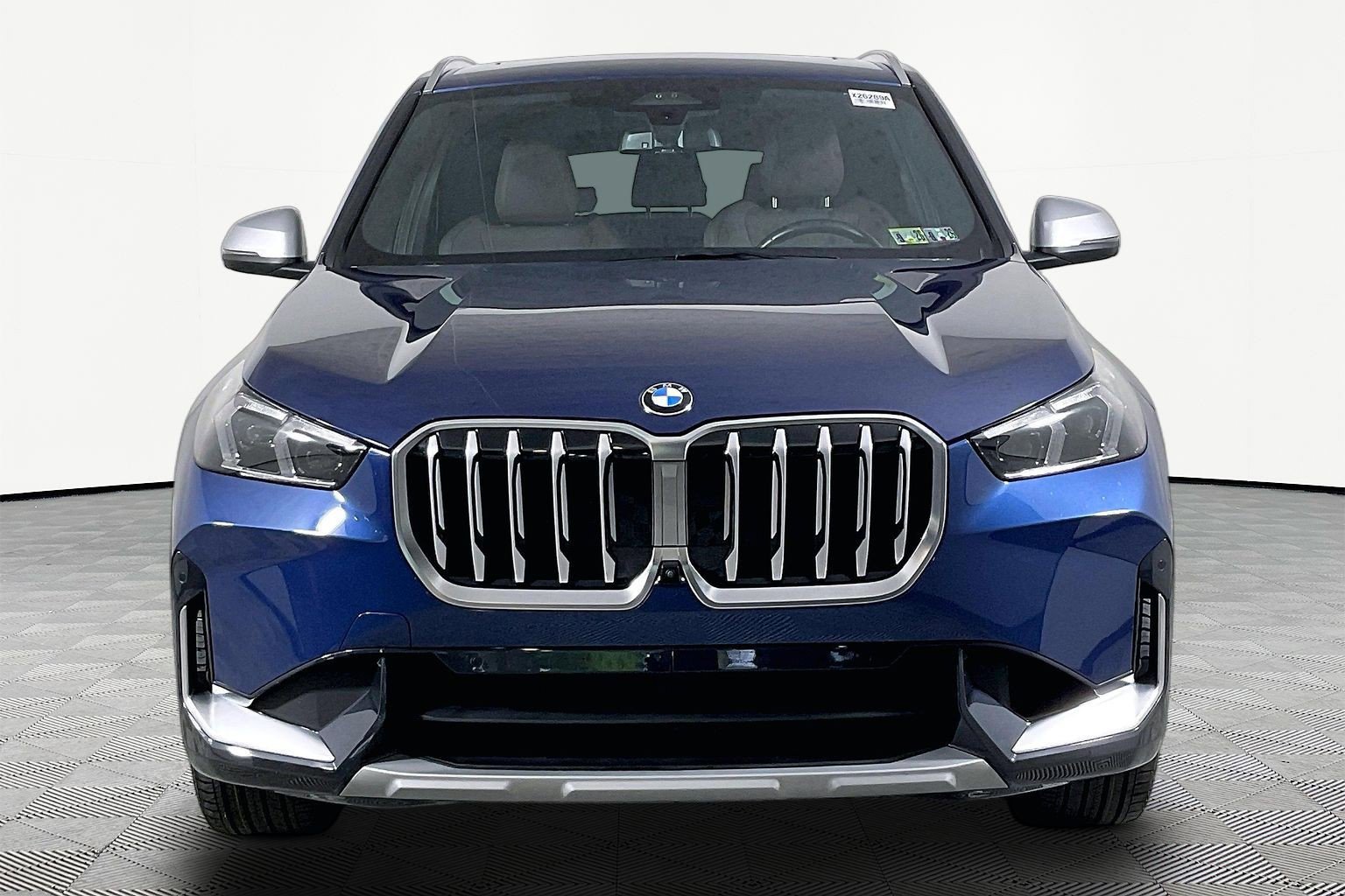 Certified 2023 BMW X1 xDrive28i w/ Premium Package AWD/4WD image 2