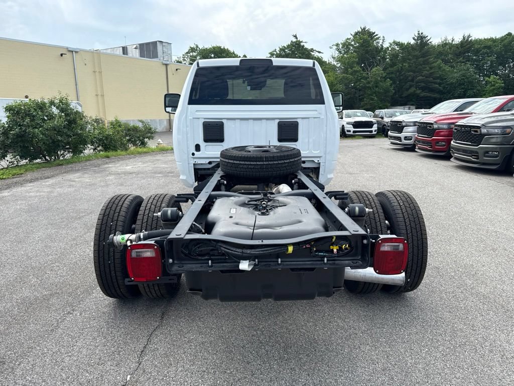 New 2026 RAM 3500 Tradesman w/ Chrome Appearance Group A AWD/4WD image 4