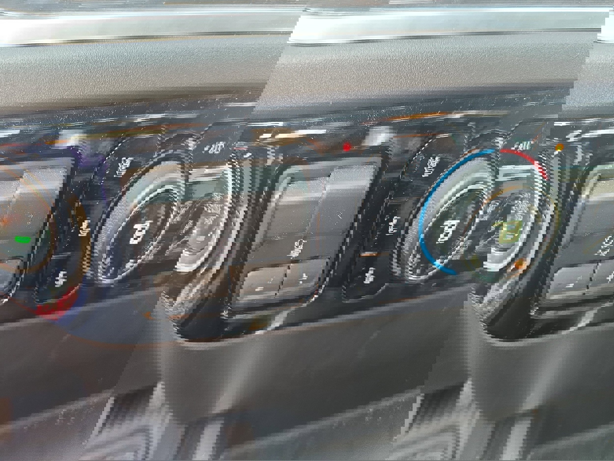 Used 2023 Chevrolet Silverado 1500 LTZ w/ Technology Package image 11