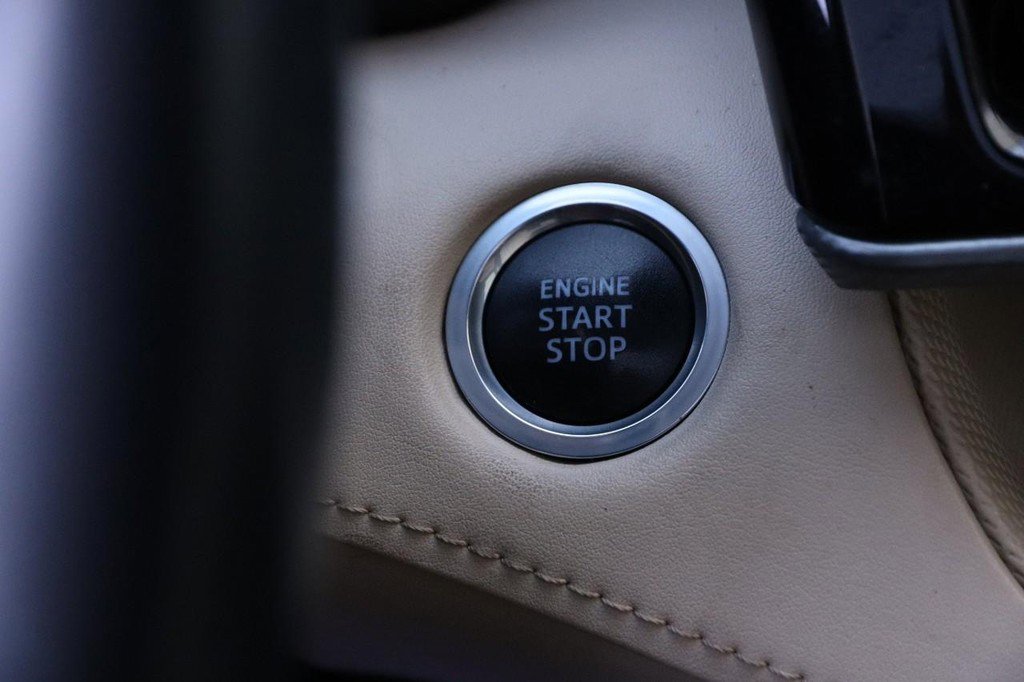 Used 2021 Toyota Highlander Platinum image 17