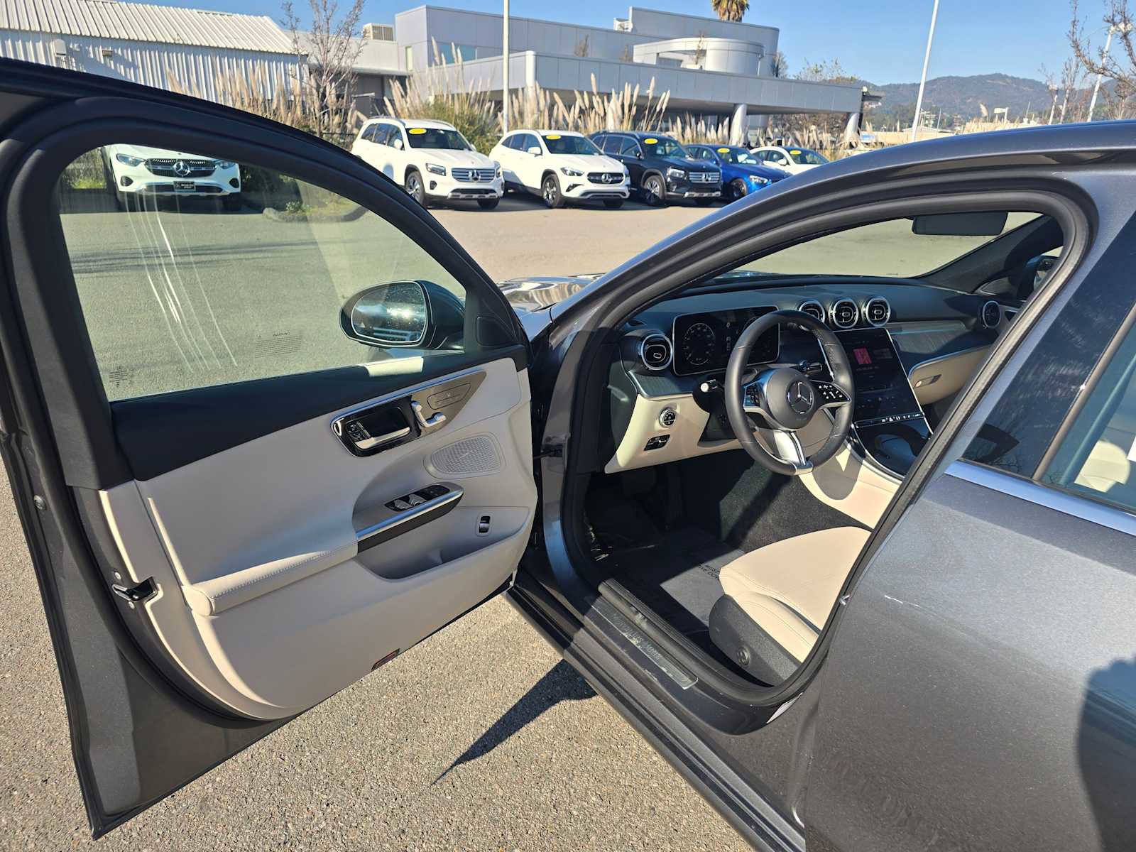 Used 2025 Mercedes-Benz C 300 Sedan image 21