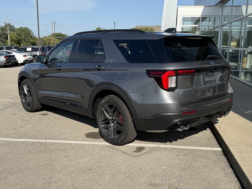 New 2026 Ford Explorer ST w/ Sun And Sound Package AWD/4WD image 3