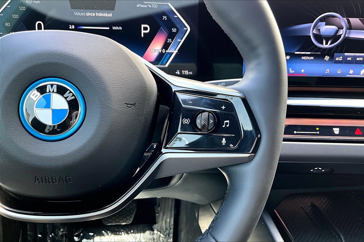 Used 2024 BMW i5 eDrive40i w/ M Sport Package image 18