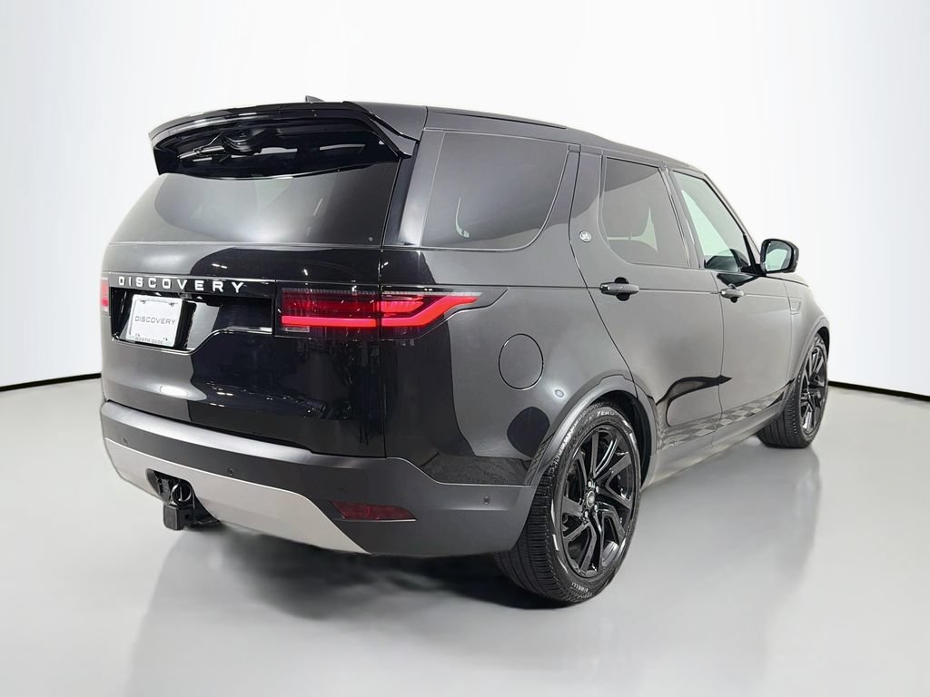 Certified 2025 Land Rover Discovery S AWD/4WD image 5