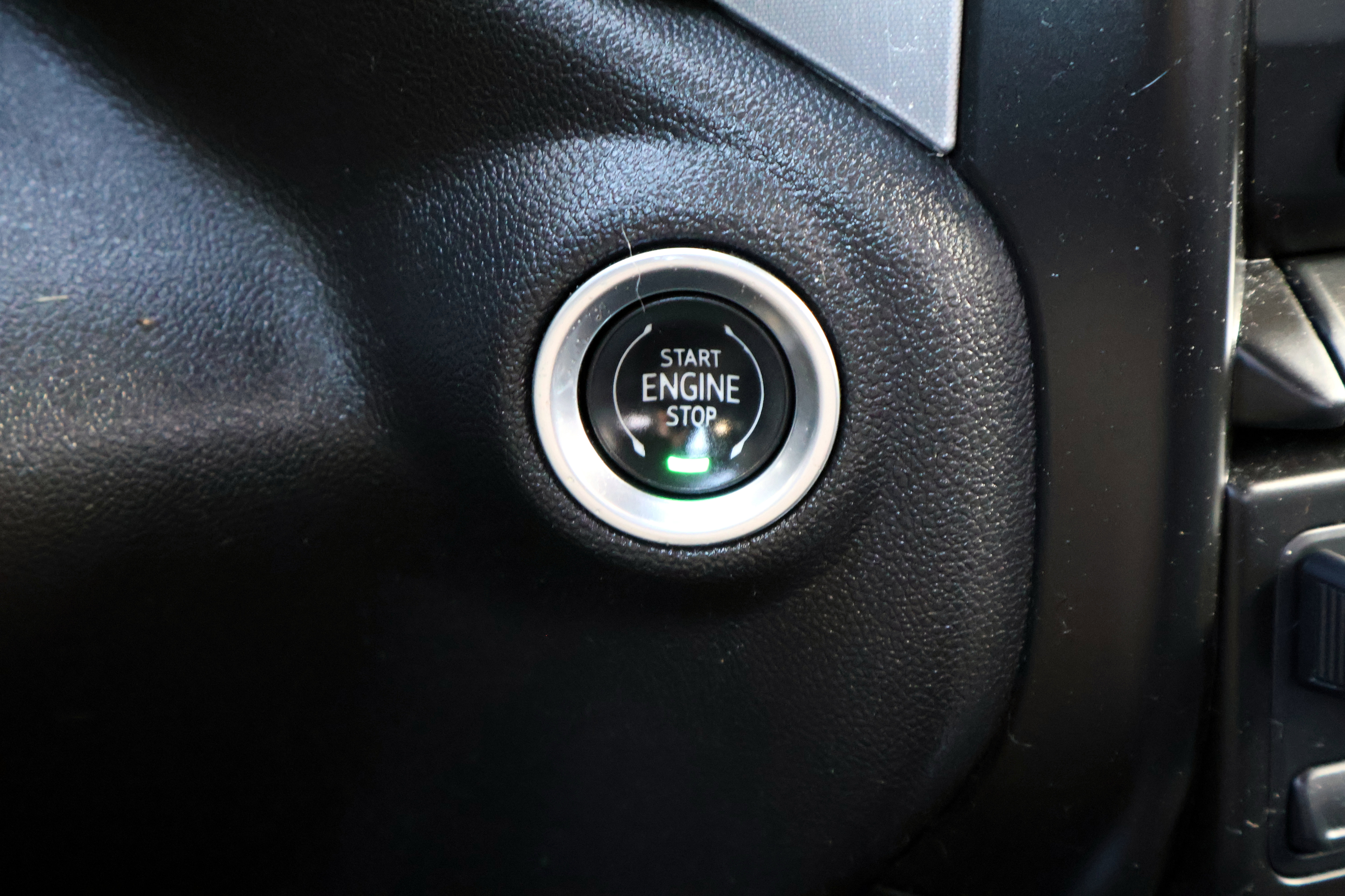 Used 2021 GMC Sierra 1500 SLT image 32